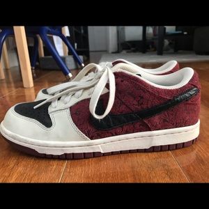 Nike Rose Sneakers